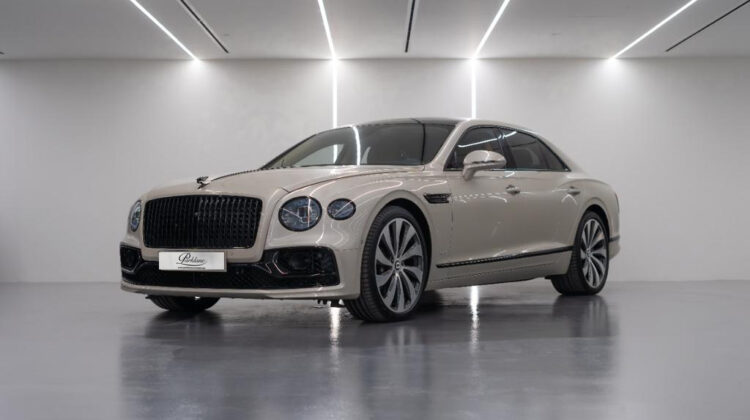 To book Bentley Flying Spur For Rent in Dubai